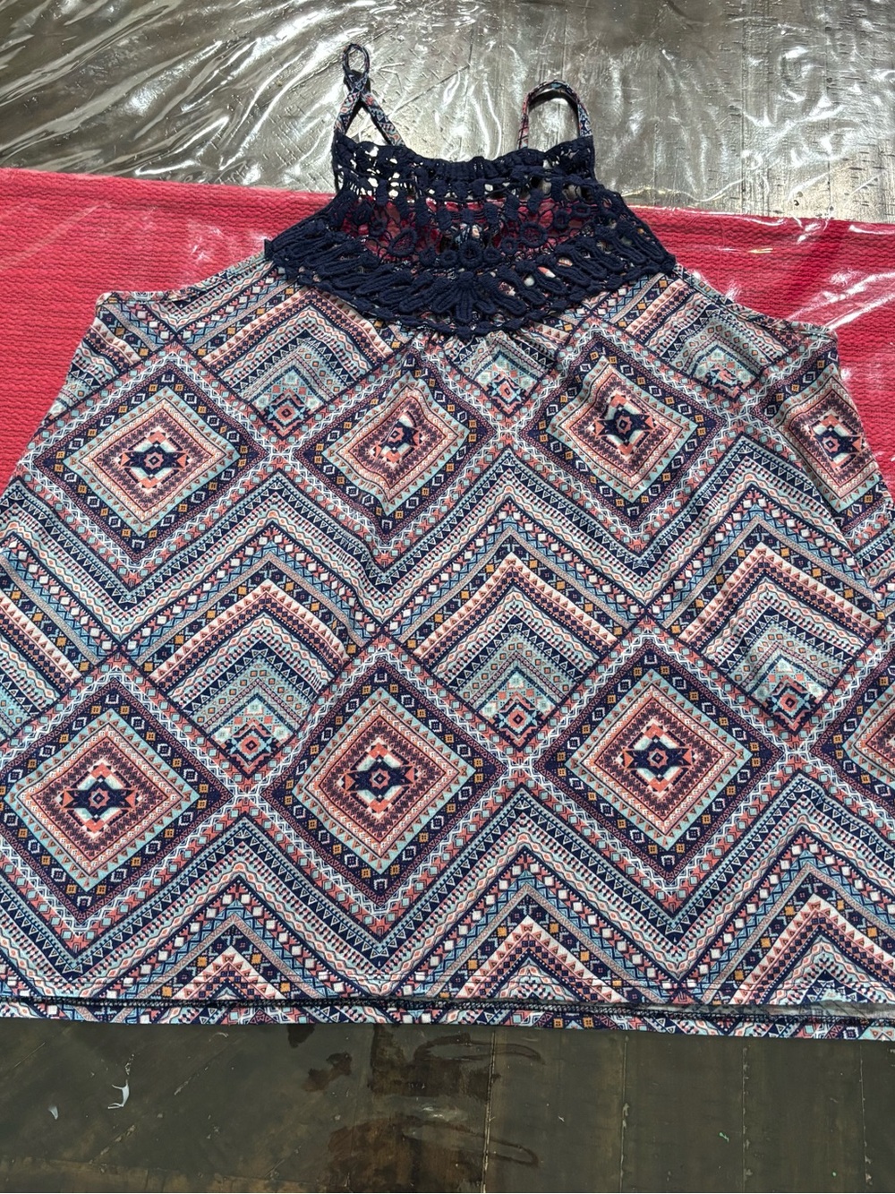 No Boundaries Geometric Print Crochet Tank Top,
. Size XL. - Picture 6 of 7